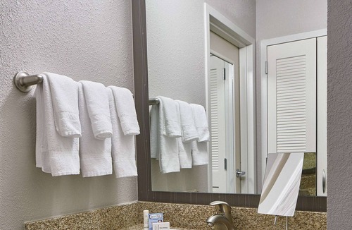 Morrisville Hotel | Sonesta Select Raleigh Durham Airport Morrisville