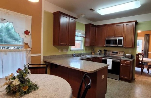 Charlotte House | Soothing 4-bedroom house in charming Charlotte