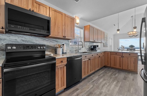 Colington Harbour House | Sound Harbour | Soundfront | Colington Harbour | Kill Devil Hills | Sleeps 6