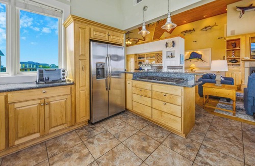 Hatteras House | Soundfront Hatteras Home with Hot Tub, Private Sound Access, and Boat Slips