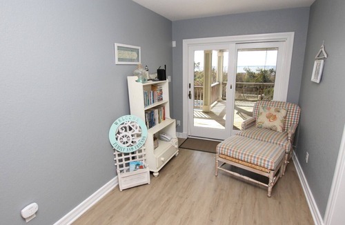 Monteray Shores House | Soundfront, Private Pool, Pier, Pool table, MS18, Eventide