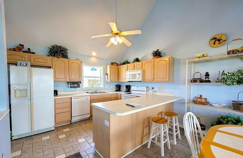 North Topsail Beach House | Sounds Like Fun - Relax Soundside with Your Pet!