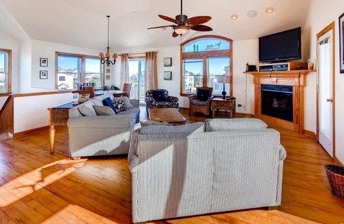 Avon House | Soundside Dog Friendly w/Pool, Hot Tub, Game Room, Cmty Pool/Tennis/Pickleball