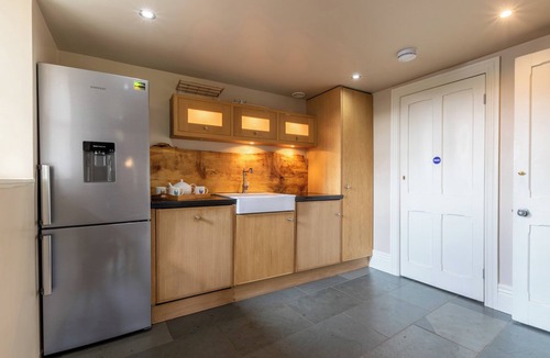 Coniston Cottage | SOUTERSTEAD, pet friendly, with hot tub in Torver