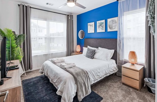 Avery Creek Apartment | South Asheville Getaway | Private Balcony Apt 1