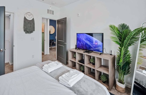 Avery Creek Apartment | South Asheville Getaway | Private Balcony Apt 1