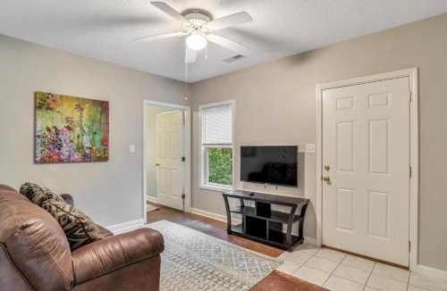 Royal Pines House | South Asheville Townhome 16 A