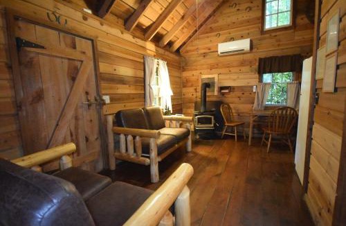 Saluda House | South Fork cabin at Cabin Fever in NC