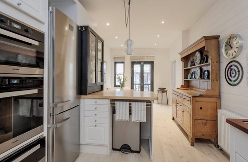 South Kensington House | South Kensington Mews Hideaway, by Veeve