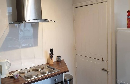 South Shields Apartment | South Shield's Hidden Gem Garnet 3 Bedroom Apartme