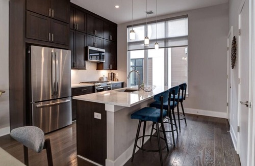 East End - Valley Street Apartment | South Slope Skyhaus with Rooftop Terrace