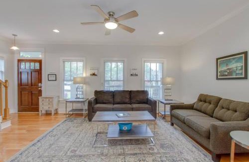 Hope Gardens House | Southern City Comfort Huge Private Backyard