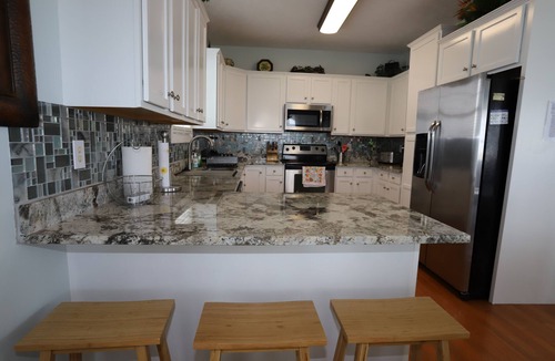 Surf City House | Southern Comfort : Private Pool, Hot Tub, Ocean Views, Elevator, & Walk to Town