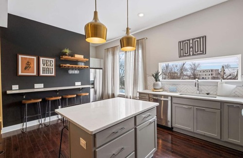 Chestnut Hill Villa | Southern Oasis Minutes to DT, Gulch, WeHo and 12S