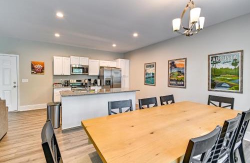 Southern Pines House | Southern Pines Golf Course Townhome with Deck!