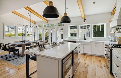 Southern Pines House | Southern Pines Stunner - secret reading nook! Walkable to Downtown