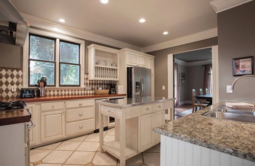 Woodland in Waverly House | Southern Stunners - Large Group Luxury