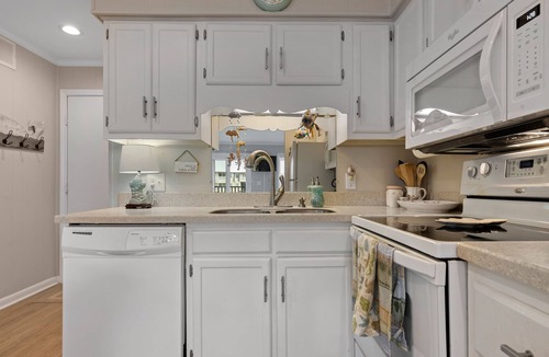 Morehead City Condo | Southwinds J12 in Atlantic Beach, NC