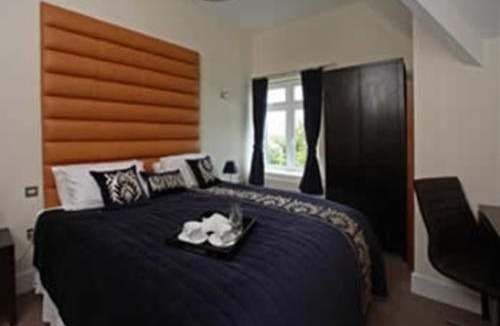 Llandudno House | Space Boutique B&B - with Free private car park