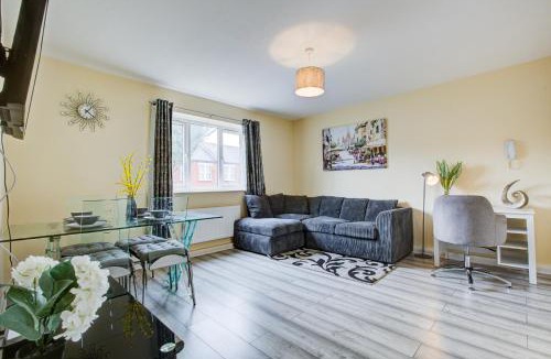 Selhurst Apartment | Spacious 2 Bed Apartment South London
