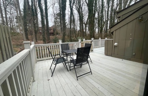 Winston - Salem House | Spacious 2-Bedroom Pet Friendly Townhome in Beautiful Winston-Salem with Carport
