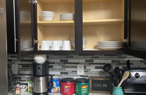 Greensboro House | Spacious 3 level Townhome in prime location! Tvs & fans in all 4 bedrooms!