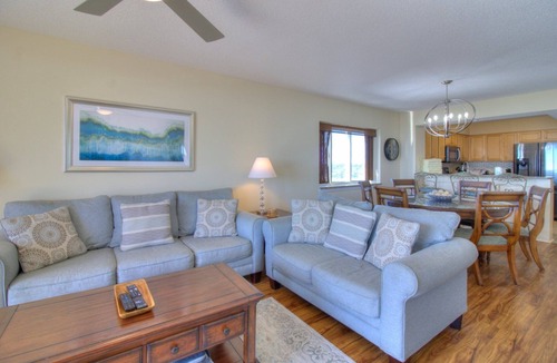 Ash Condo | Spacious 4BR/3BA Oceanfront Condo at South Shore Villas in North Myrtle Beach!