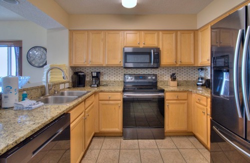 Ash Condo | Spacious 4BR/3BA Oceanfront Condo at South Shore Villas in North Myrtle Beach!