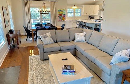 Nags Head House | SPACIOUS 5 BEDROOM, PRIVATE HEATED POOL WITH SPACIOUS YARD, SHORT WALK TO BEACH!