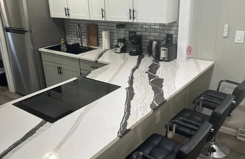 Gastonia House | Spacious 5-beds/2Baths Luxury Guest House in Gastonia.