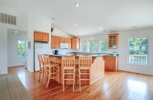 Duck House | Spacious 6 br home with pretty water view and an elevator for easy access