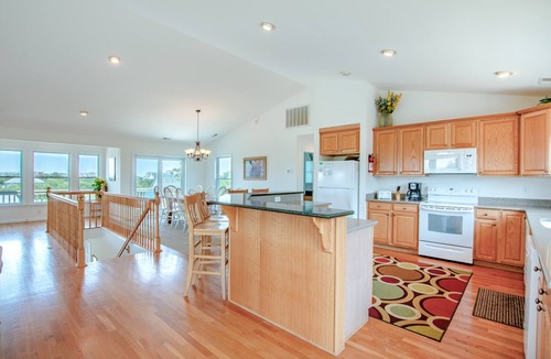 Duck House | Spacious 6 br home with pretty water view and an elevator for easy access