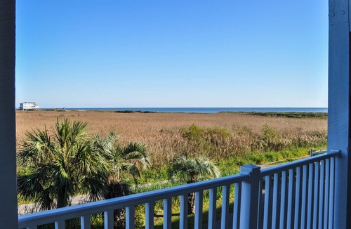 Long Beach Condo | Spacious clean condo, large pool, plus many extras. Perfect for families.