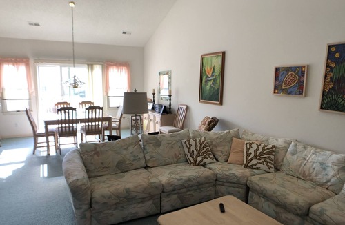 Corolla Light Condo | Spacious Corolla Light 3BR - Short Walk to Beach!