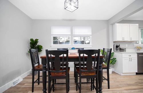Gastonia House | Spacious family friendly work play haven! Ideal for traveling workers! Near Fuse