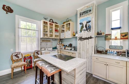 High Point House | Spacious Historic Home w/Yard & Deck!
