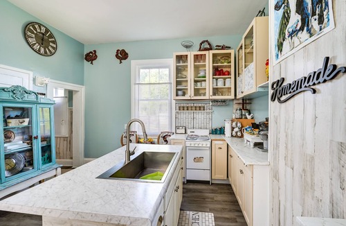 High Point House | Spacious Historic Home w/Yard & Deck!