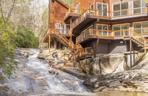 Highlands House | Spacious Home w Private 60ft Sliding Waterfall, Granite pool, Spa Room & Hot Tub