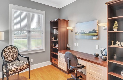 Carthage House | Spacious Home with 4 Master Suites in Quiet Community by RedAwning