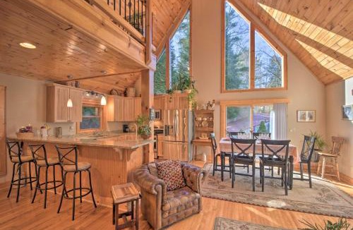 Santeetlah House | Spacious Lake Santeetlah Cottage with Lake Views!