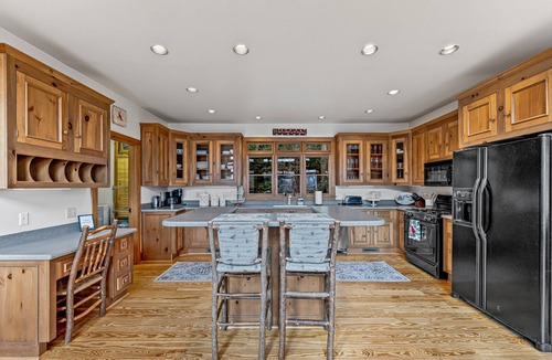 Lake Toxaway House | Spacious Lake Toxaway Home with Golf Course Views
