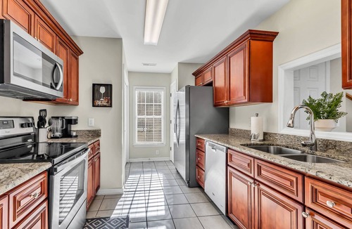 Winston - Salem House | Spacious Luxe Stay w/Yard, Wi-Fi & Smart TVs