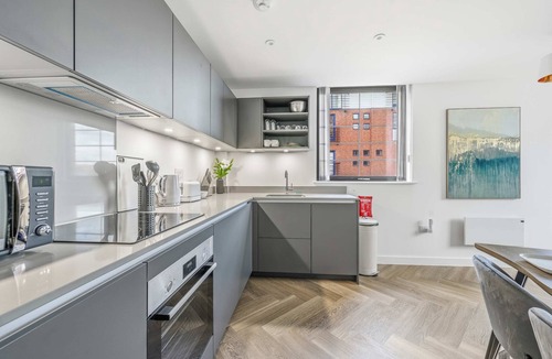 The Westside Apartment | Spacious & Modern 2BED Apartment in Birmingham