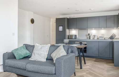 The Westside Apartment | Spacious & Modern 2BED Apartment in Birmingham