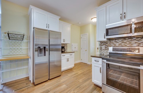 Mount Mourne Cottage | Spacious Mooresville Home w/Lake Norman View!