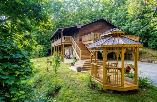 Franklin Cabin | Spacious mountain getaway with game room, hot tub, fireplace & washer/dryer
