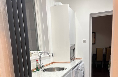 Jesmond Apartment | Spacious newly renovated 3 bedroom Apartment in the heart of Jesmond