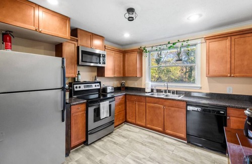 Larkwood House | Spacious Nashville Home Near BNA Airport