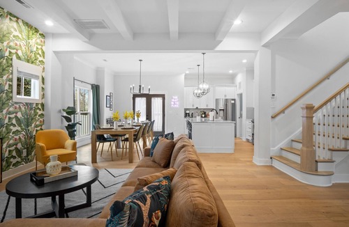 Charlotte House | Spacious New 5-bedroom house in tranquil Charlotte with backyard