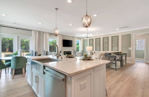 Steele Creek House | Spacious New Build Family House in Charlotte 10 Minutes from Lake Wylie